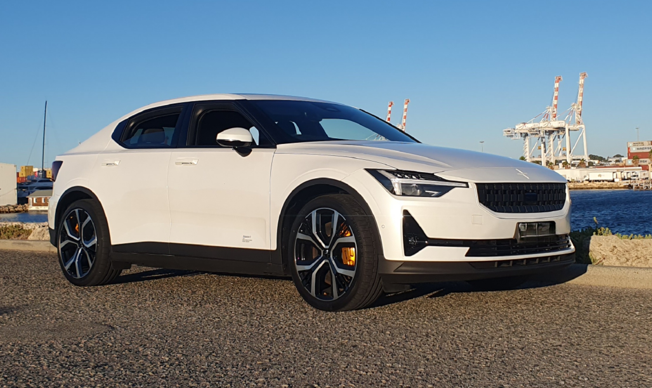 Polestar 2 front